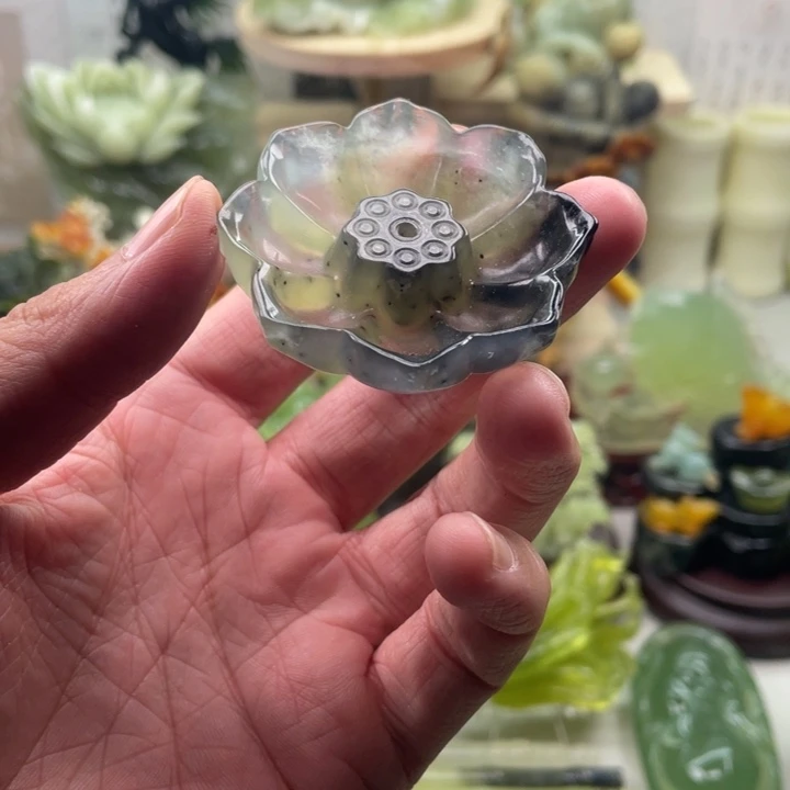 蛇纹石玉未镶嵌四大名玉香插