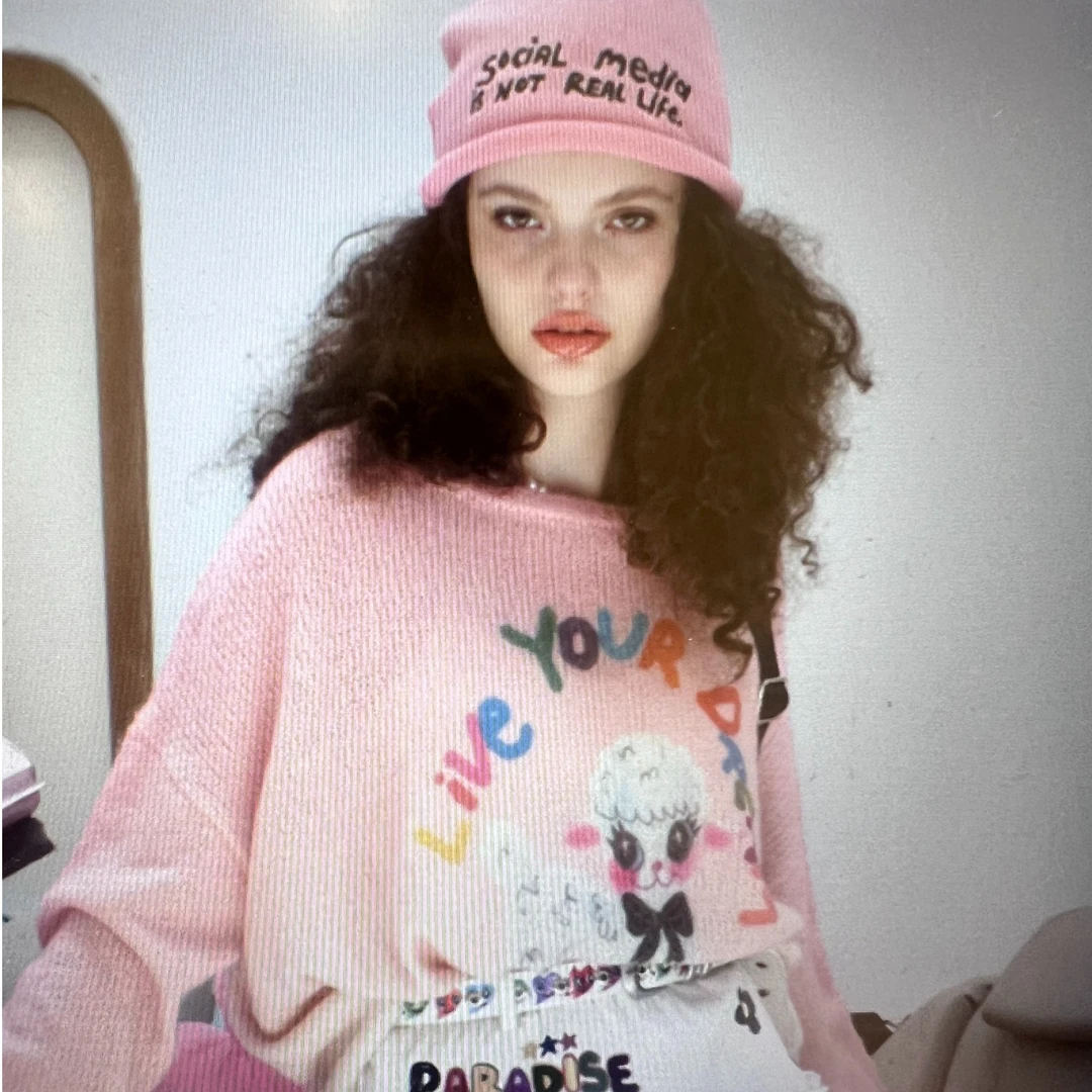 【奥体自播】涂鸦小众可爱小羊印花早秋圆领毛衣