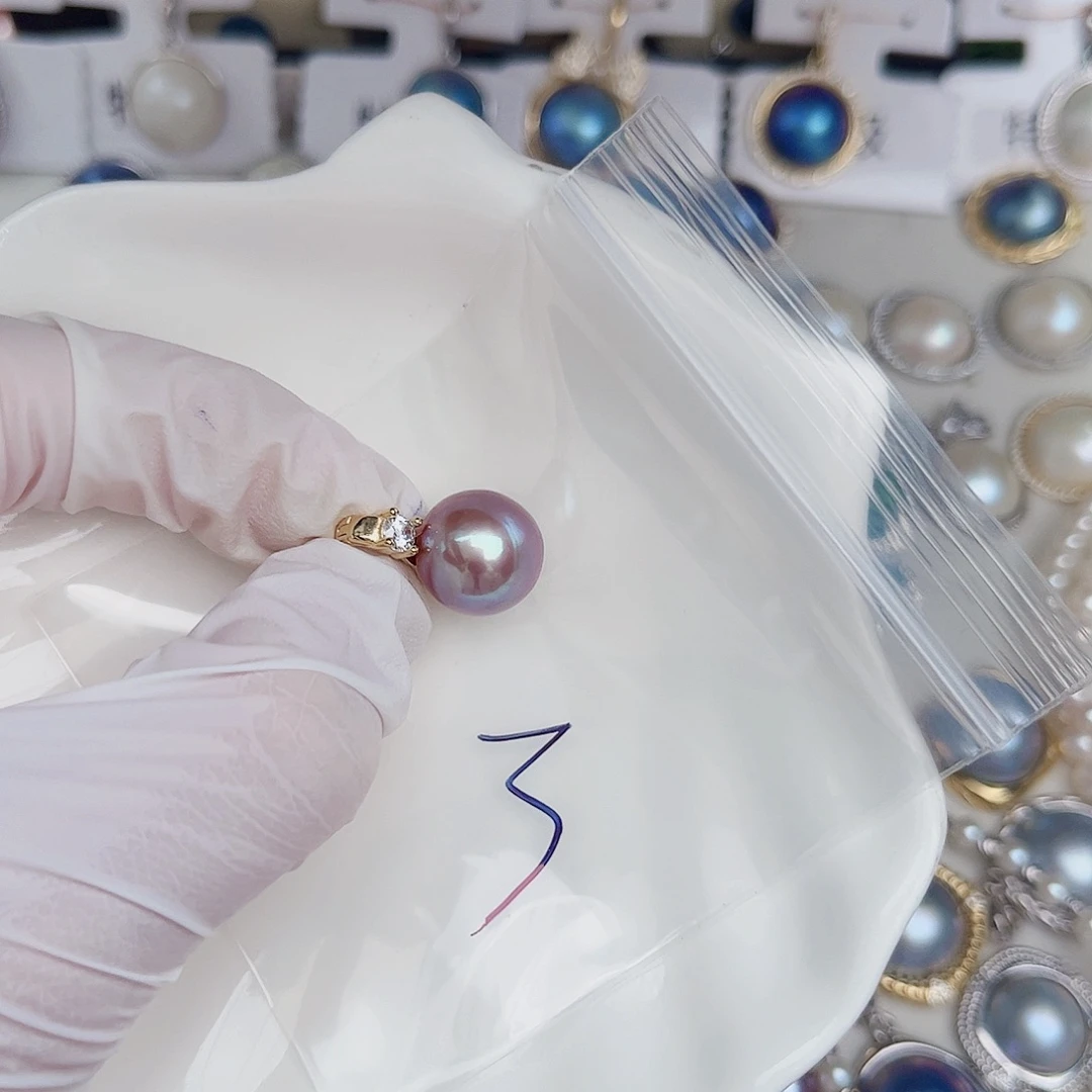 未镶嵌拼合珍珠（马贝珠）颈饰