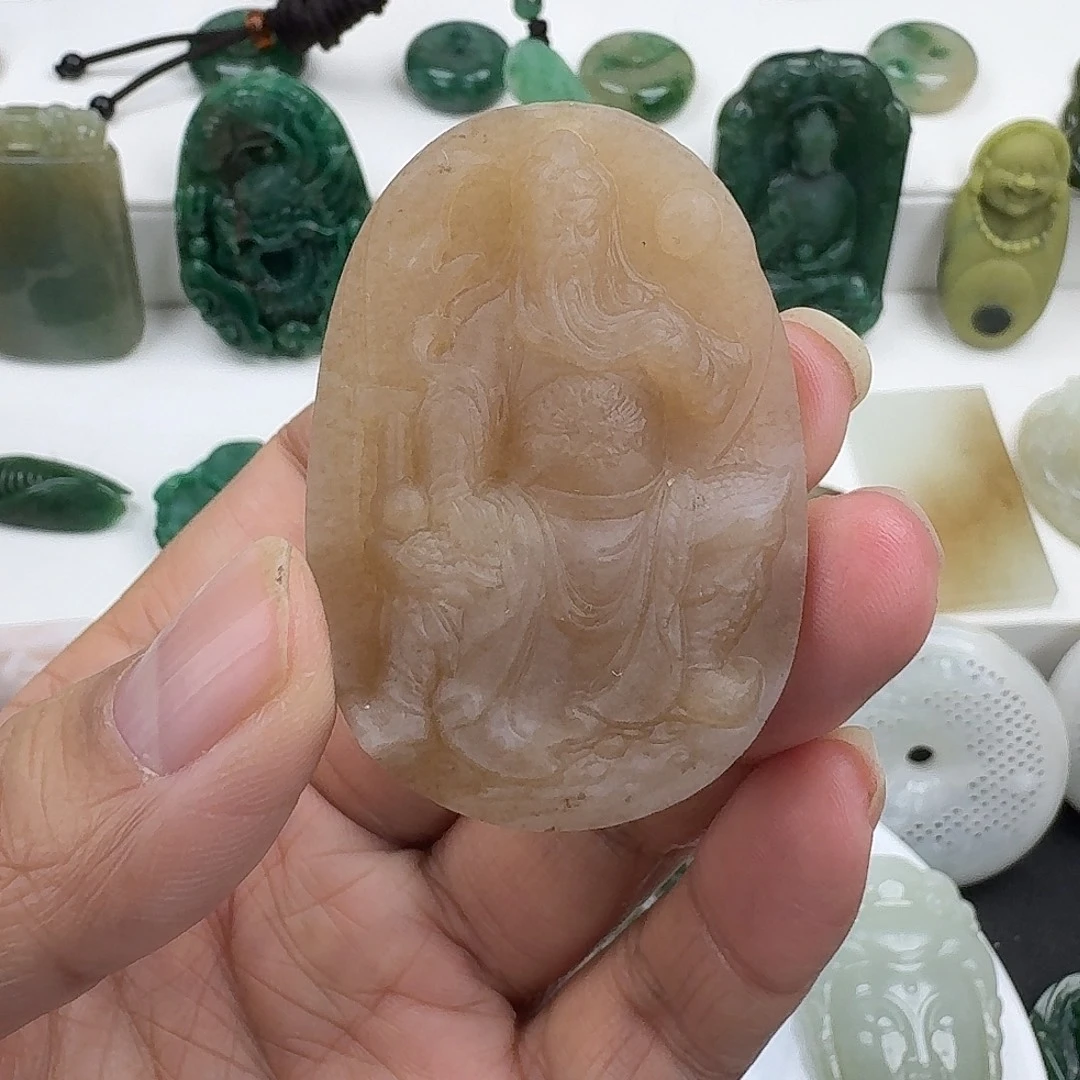 独山玉未镶嵌颈饰