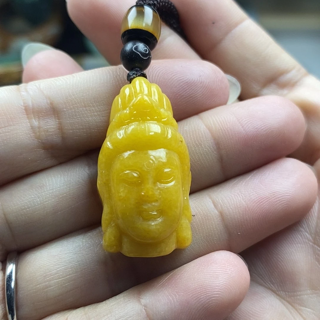 翡翠未镶嵌颈饰牌子