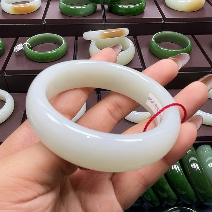 和田玉未镶嵌手镯61圈口可带