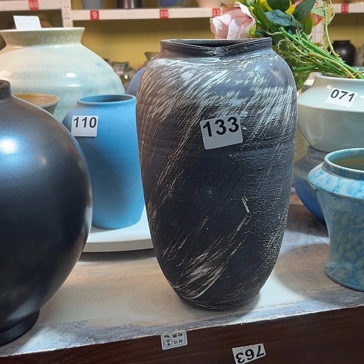 翠***翠白泥花瓶高33口10。133