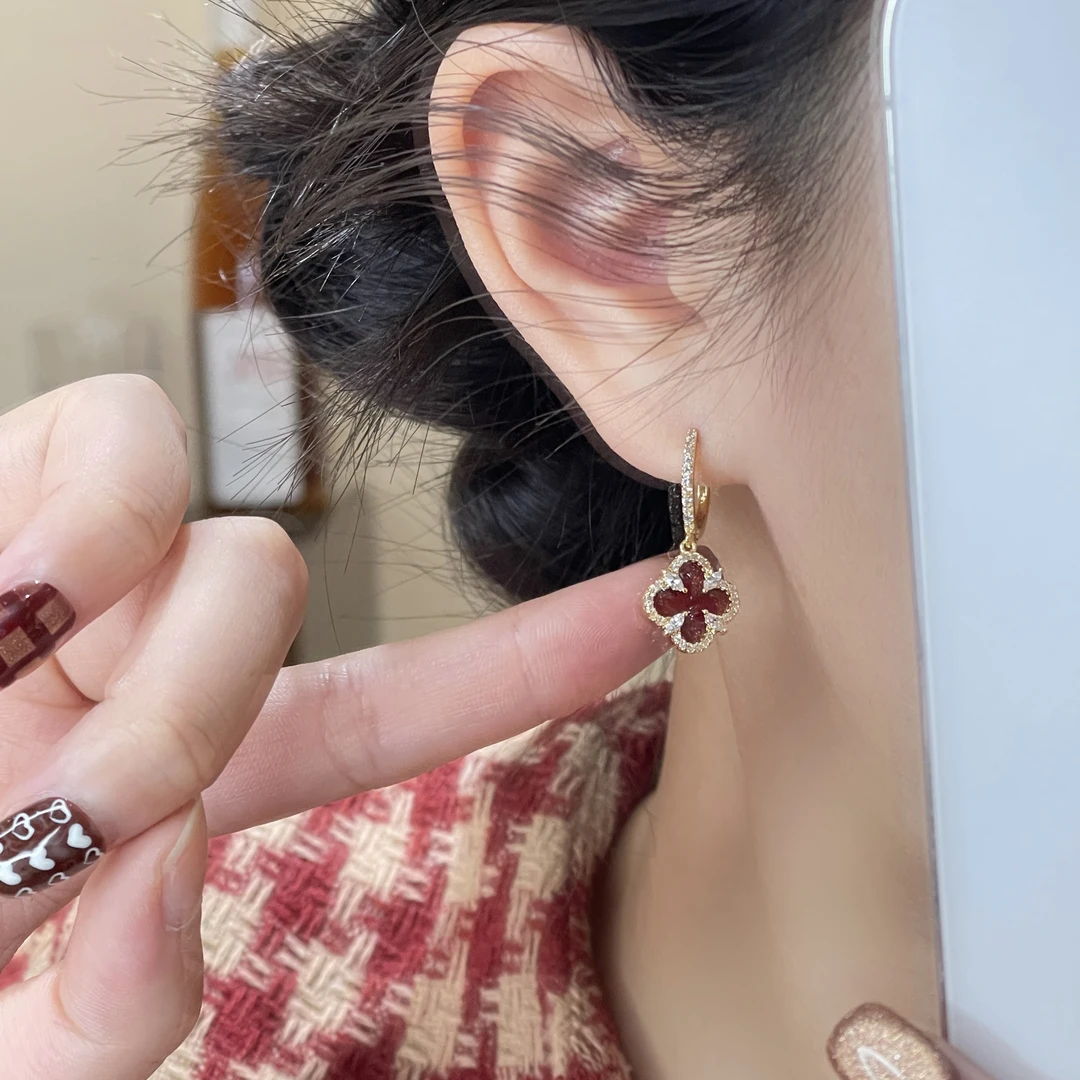 红色幸运草耳扣小众设计感轻奢简约百搭气质耳环A-246