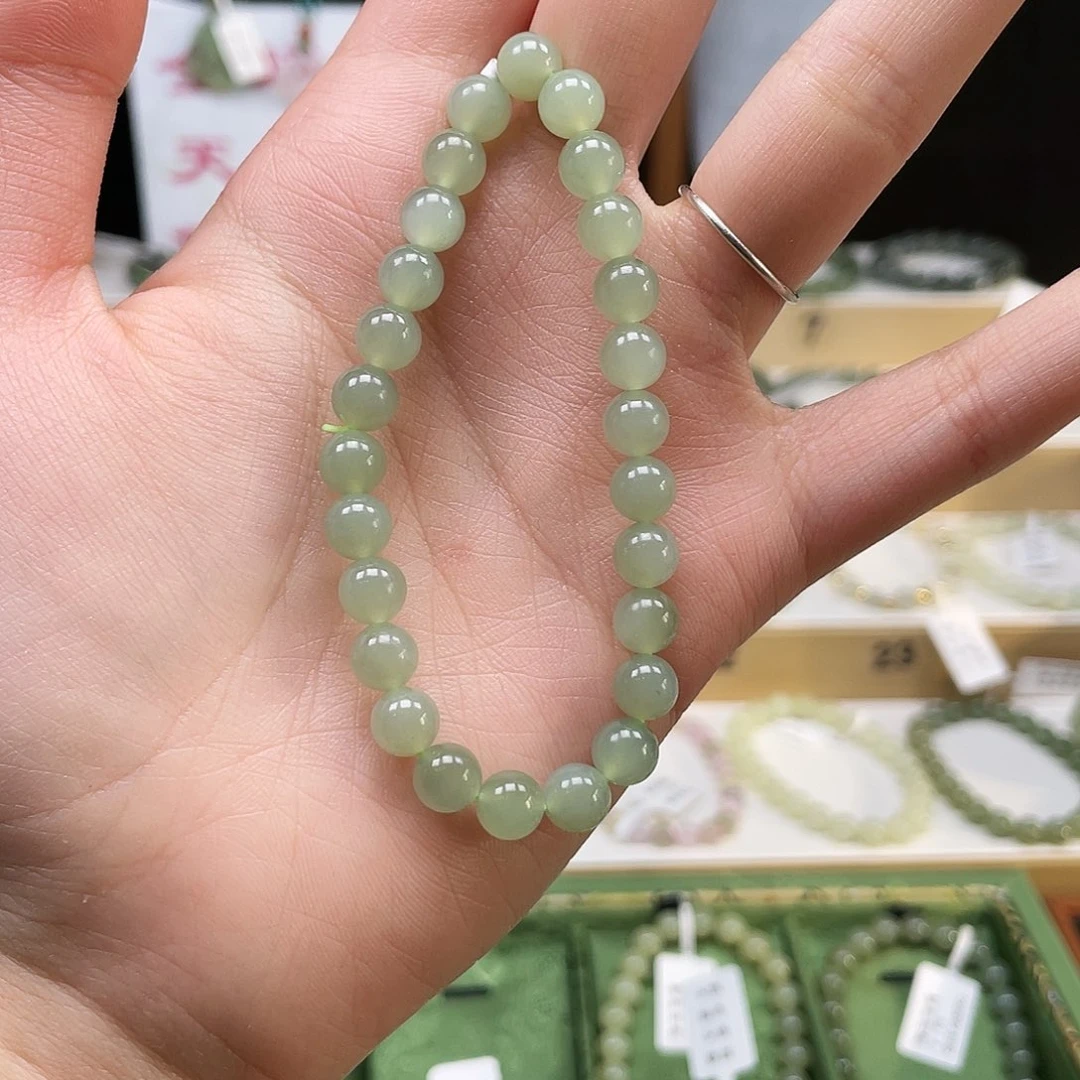 冬***爱和田玉未镶嵌手链