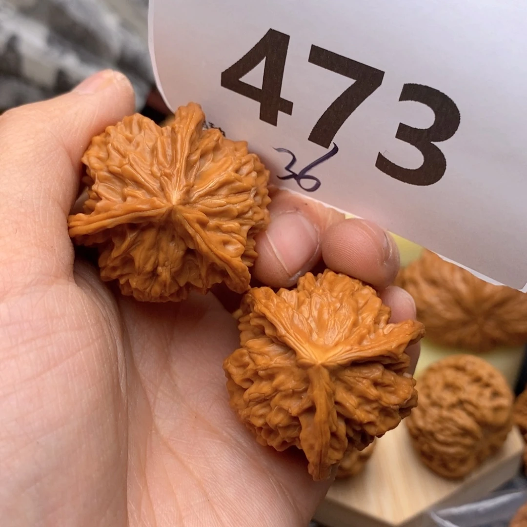 文玩核桃吊坠473号36三棱
