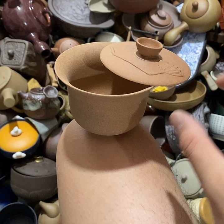 瓷片荷花绽放光芒……他俩