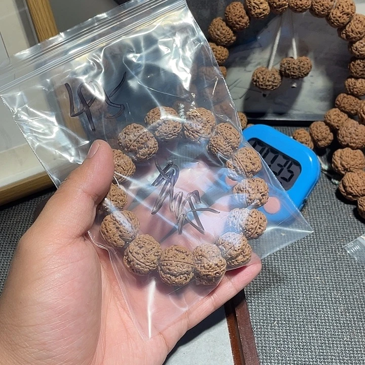 素***锦金刚菩提吊坠梅花