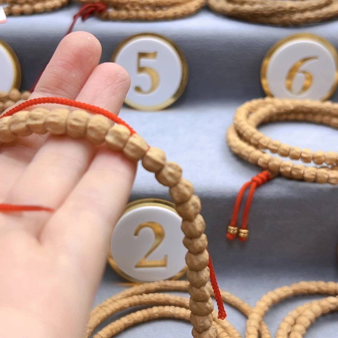 柏香籽/百香籽手串花****）