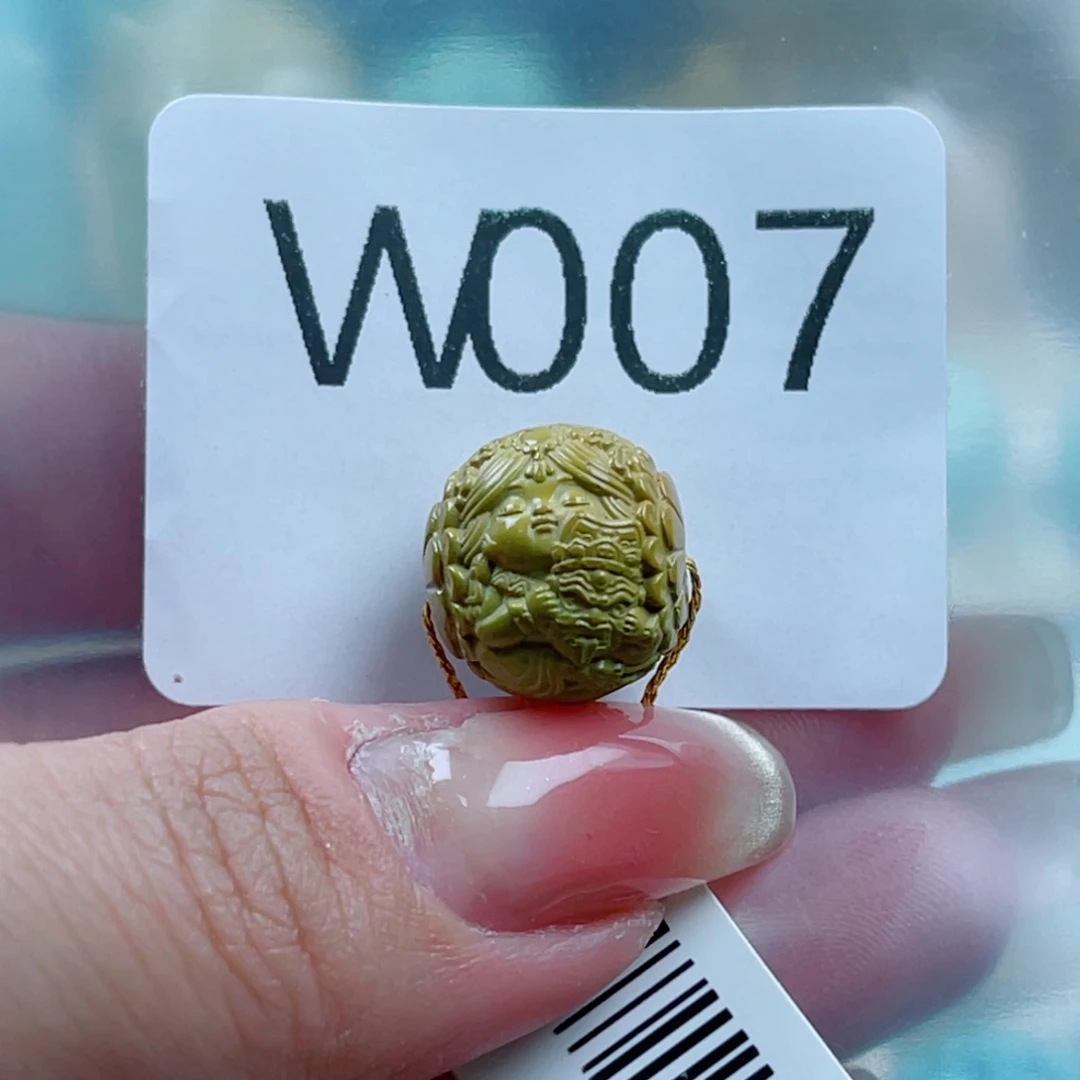 笑***笑绿松石未镶嵌珠宝奇石