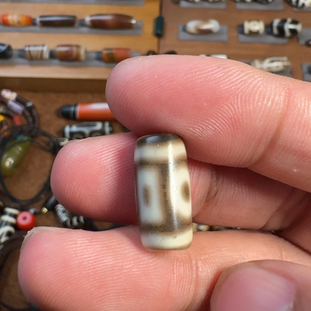 玛瑙/玉髓未镶嵌珠宝奇石