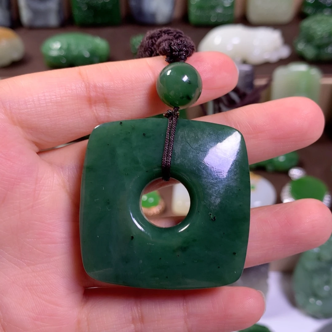 和田玉未镶嵌挂件