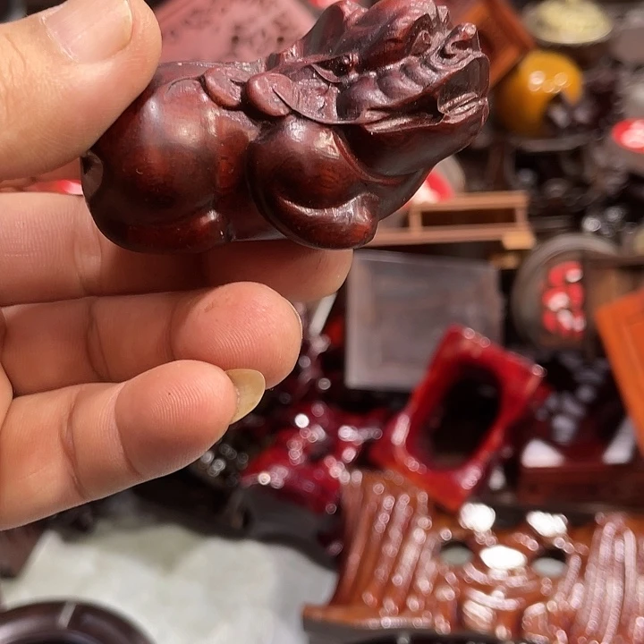 琉璃手工艺品红木底座工艺品瑕疵处理