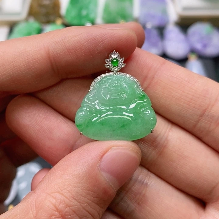 翡翠颈饰未镶嵌吊坠