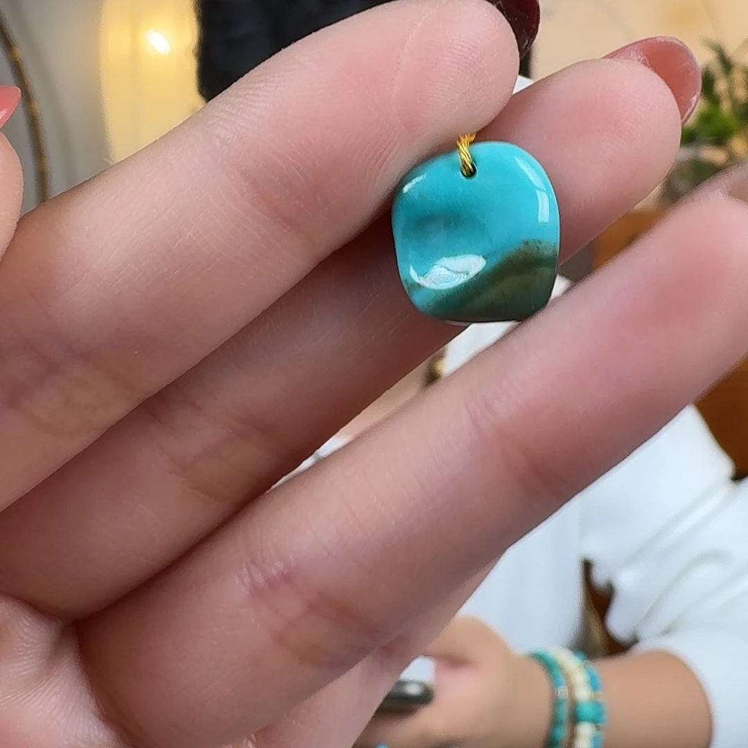 绿松石未镶嵌挂件