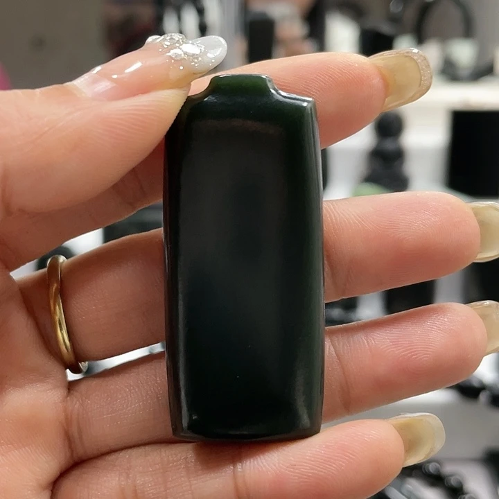 【闪购商品】和田玉（青玉）颈饰未镶嵌S****r