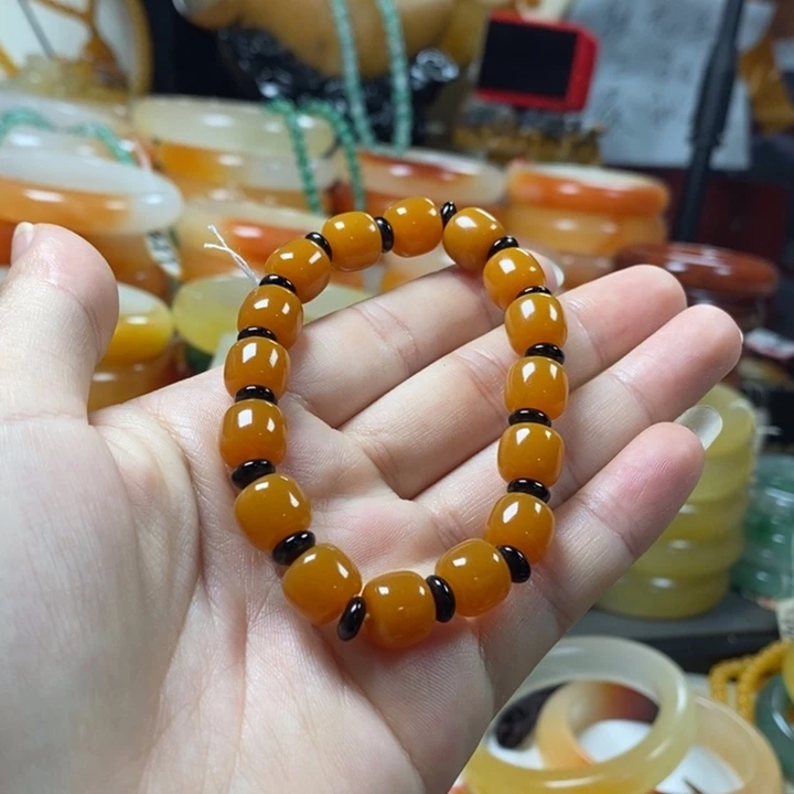 石英质玉（黄龙玉）未镶嵌手镯