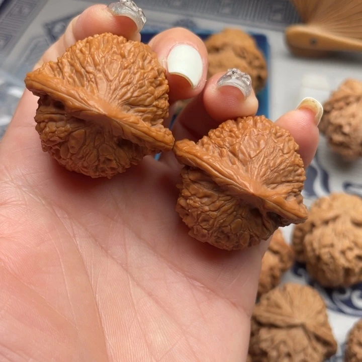 文玩核桃把件亦**空七