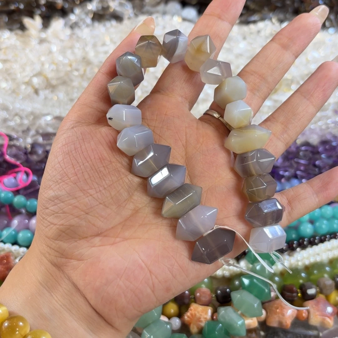 玛瑙/玉髓未镶嵌珠宝半成品天然灰玛瑙双尖