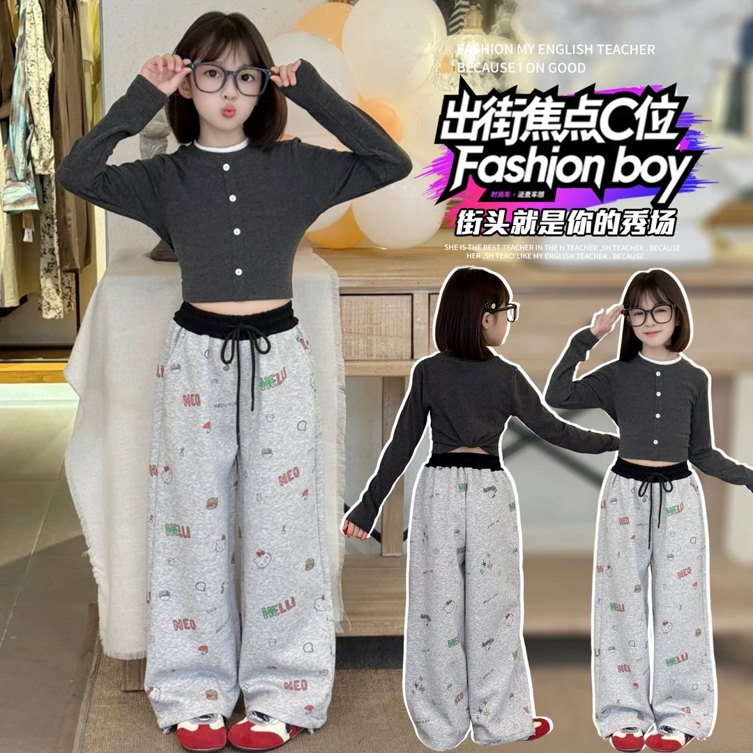 女童秋季2025新款洋气女孩纯色打底衫中大童印花卡通卫裤两件套装