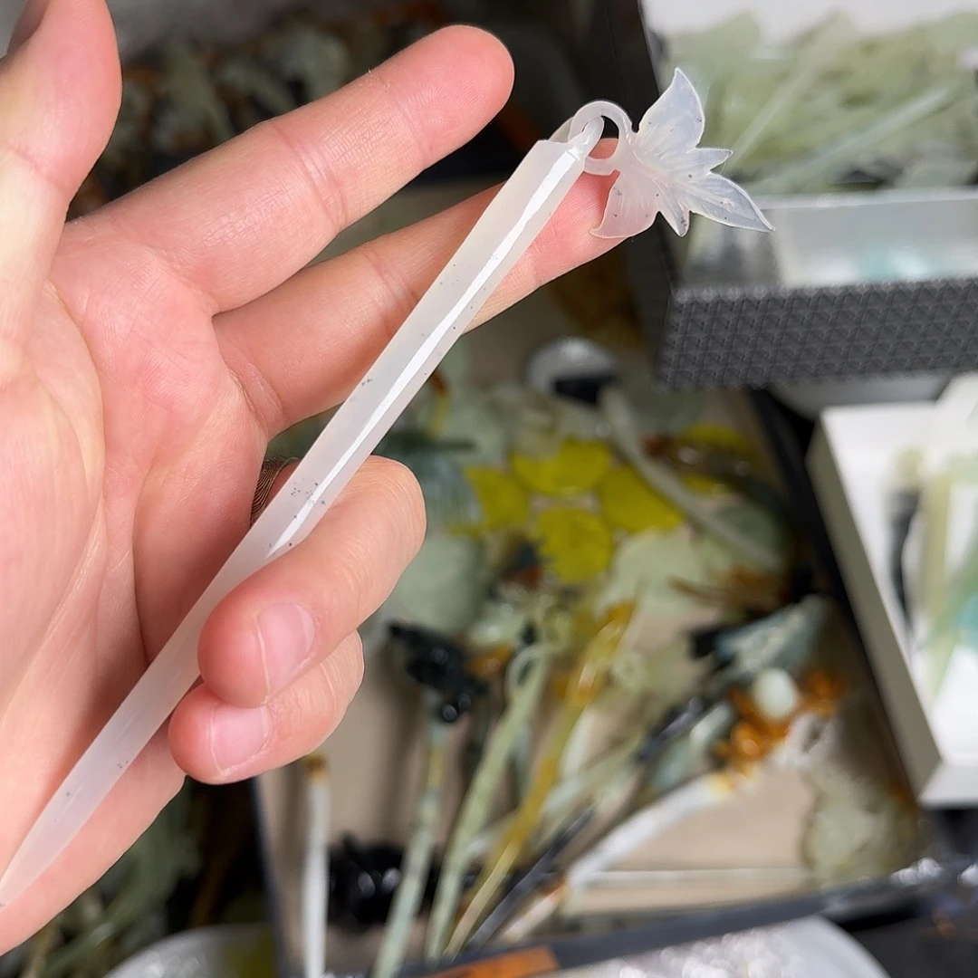 蛇纹石玉未镶嵌发饰