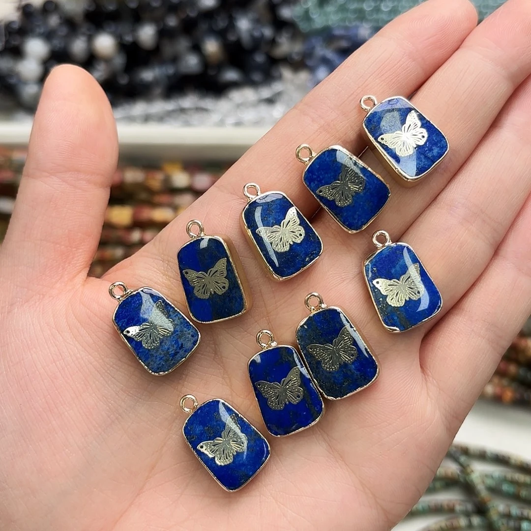 玛瑙/玉髓未镶嵌珠宝半成品13×22青金蝴蝶一颗