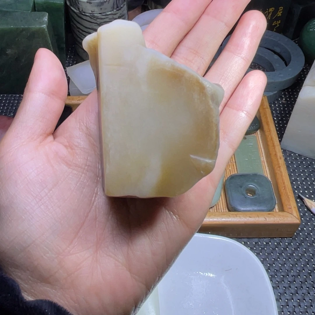 未镶嵌和田玉珠宝半成品