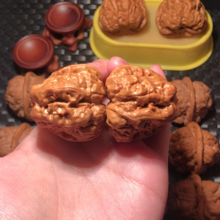 文玩核桃把件39✖️45八眼八腿四开