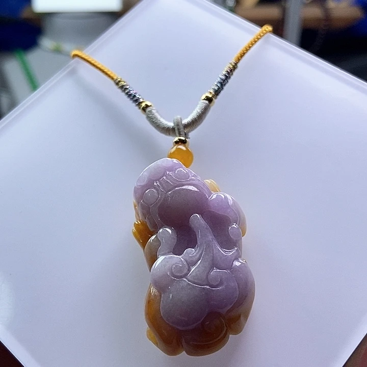 吊坠(赠链)未镶嵌翡翠