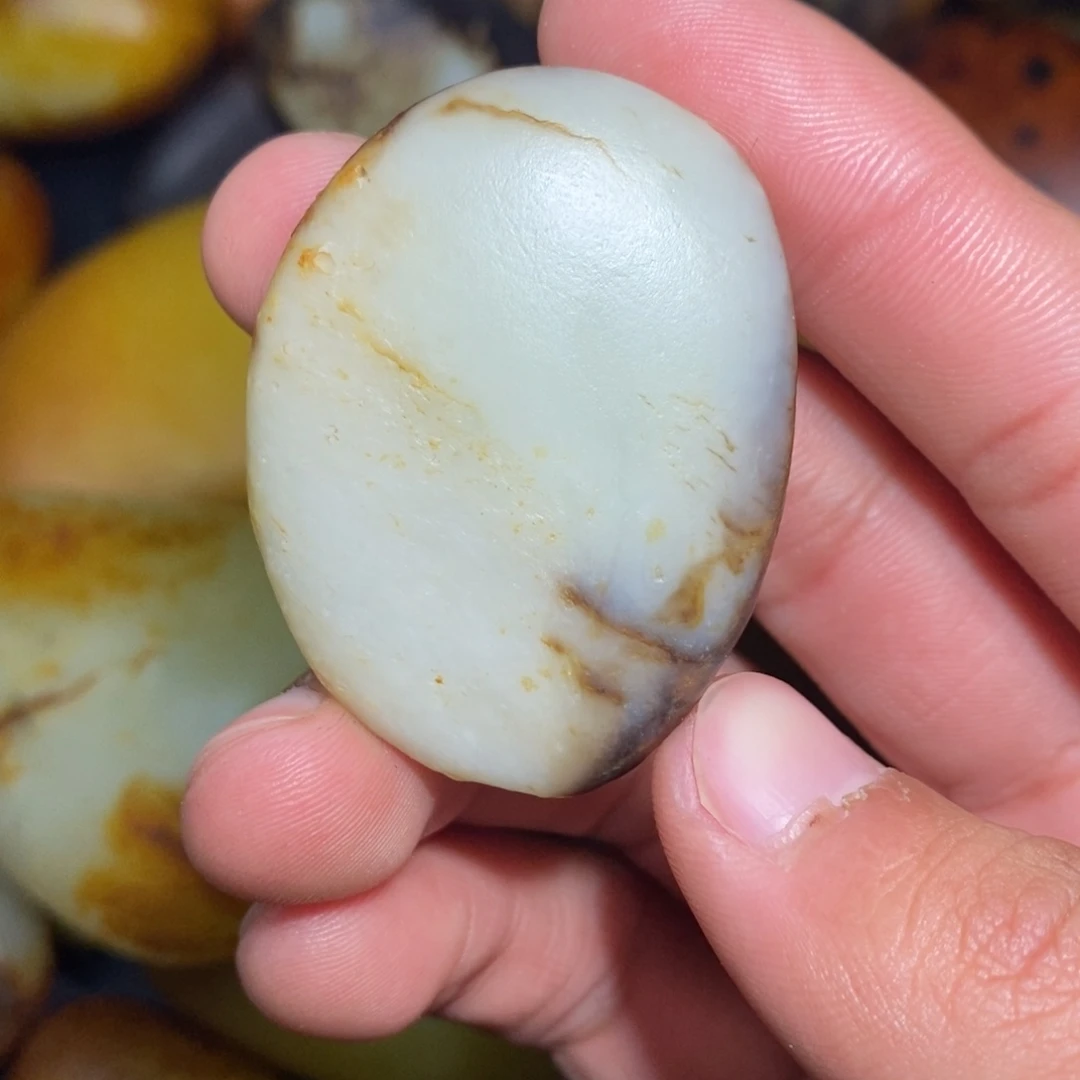 和田玉未镶嵌珠宝奇石