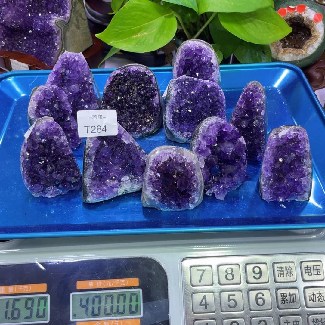丁***雅乌拉圭水晶摆件t284