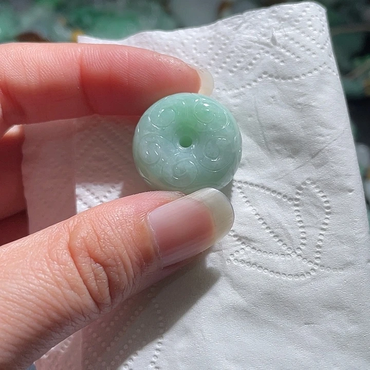 颈饰未镶嵌翡翠天