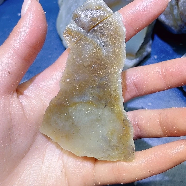 和田玉未镶嵌珠宝半成品