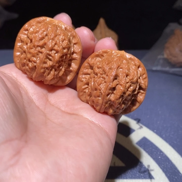 吊坠文玩核桃37尺血麒麟