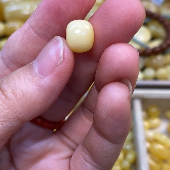 夜***、未镶嵌琥珀裸石原矿琥珀蜜蜡配饰