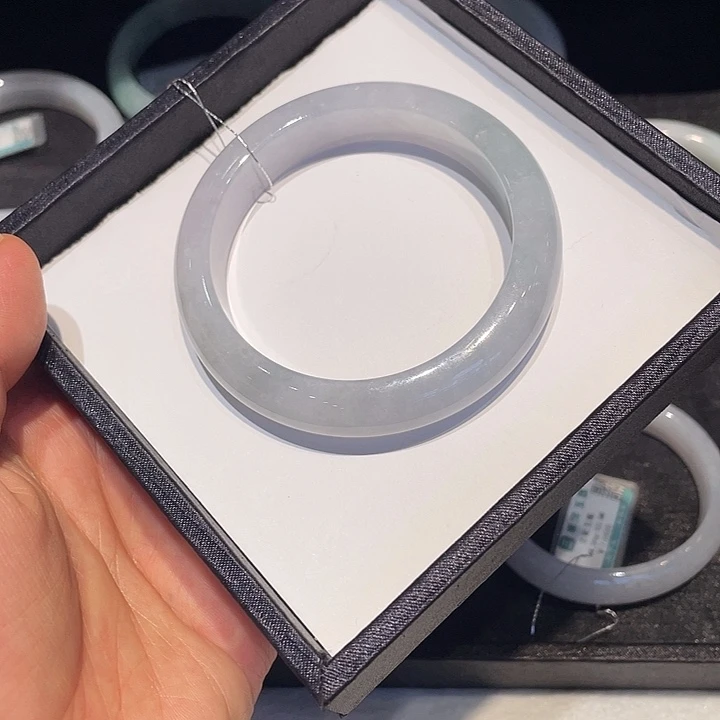 翡翠未镶嵌手镯翡翠手镯