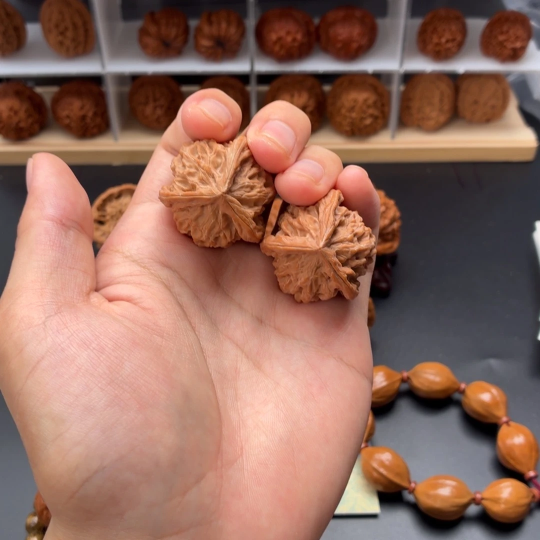 文玩核桃把件盘山三棱全品33/36