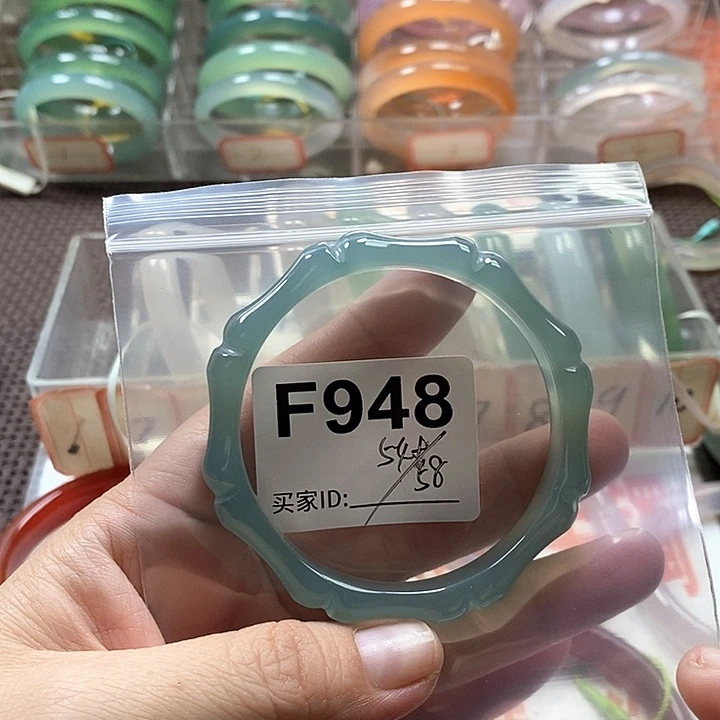 手镯玛瑙/玉髓未镶嵌