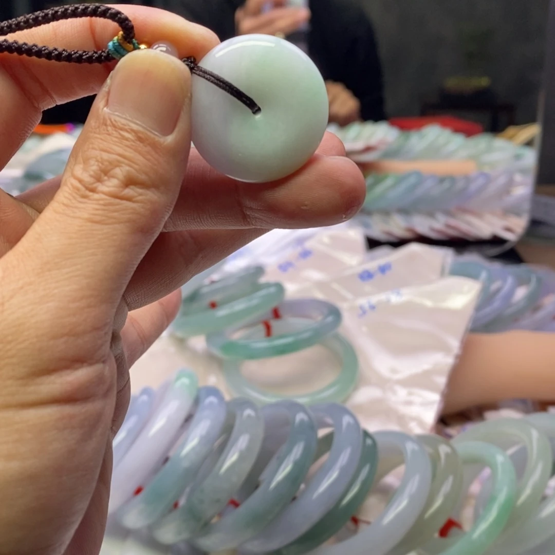 翡翠颈饰未镶嵌鑫**C平安扣