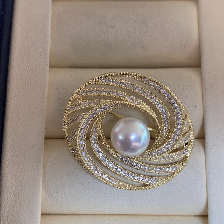 未镶嵌胸饰海水珍珠