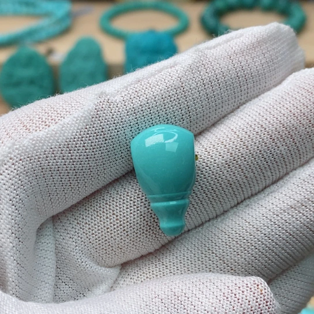 未镶嵌绿松石珠宝奇石