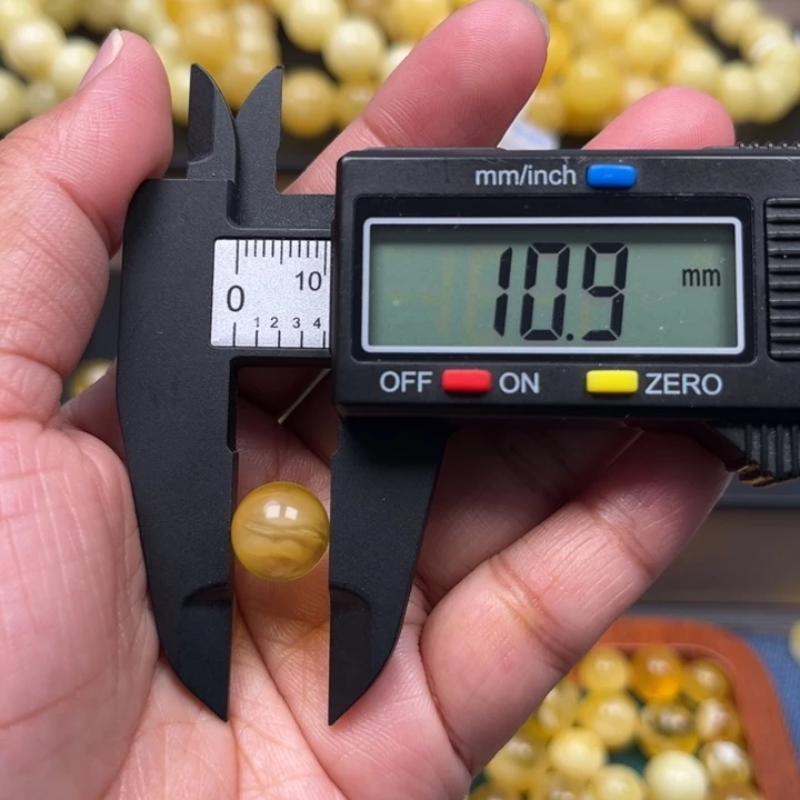 琥珀未镶嵌珠宝奇石M43号