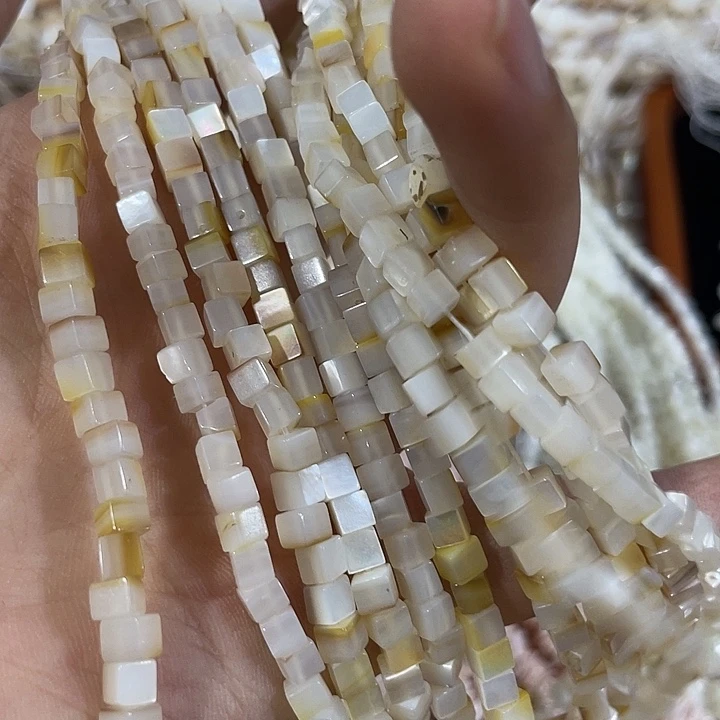 合金玛瑙/玉髓珠宝半成品一条4mm黄金贝方糖