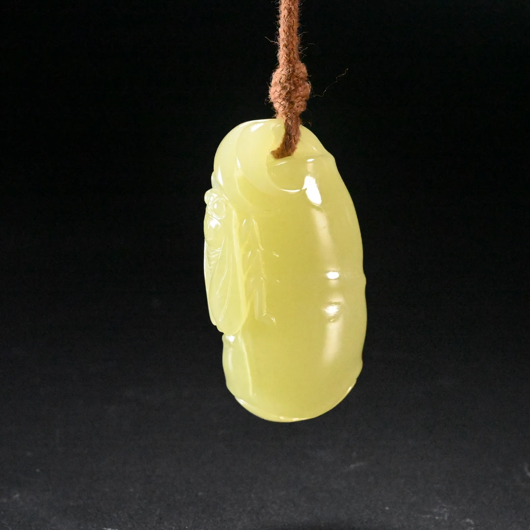 LOT8843和田玉黄玉竹节挂件/保利