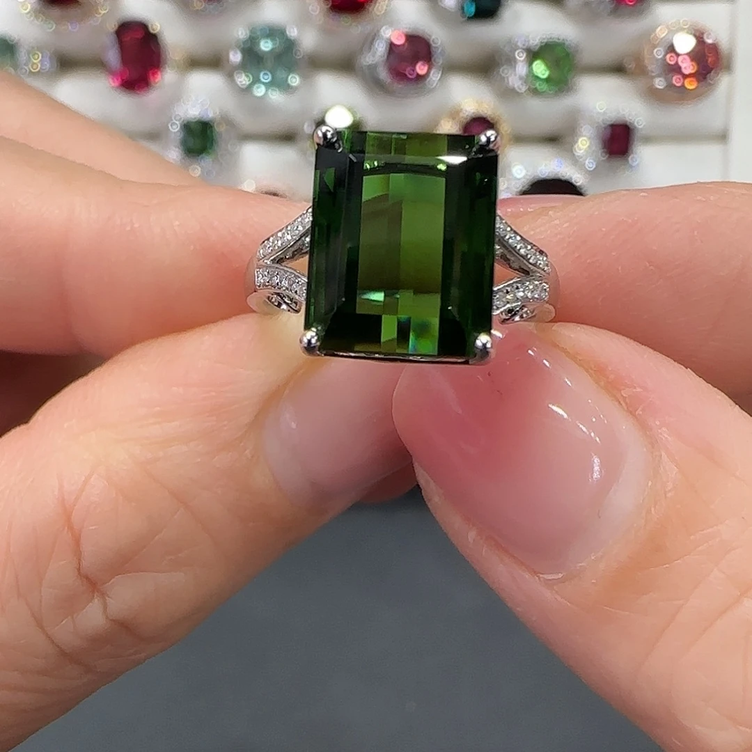 碧玺18K金镶嵌戒指7.32ct