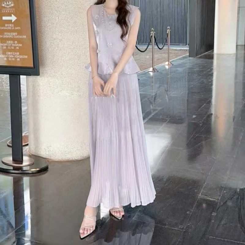 《利利家》2025新款紫色花瓣套装长裙时尚百搭杏色上衣裙子