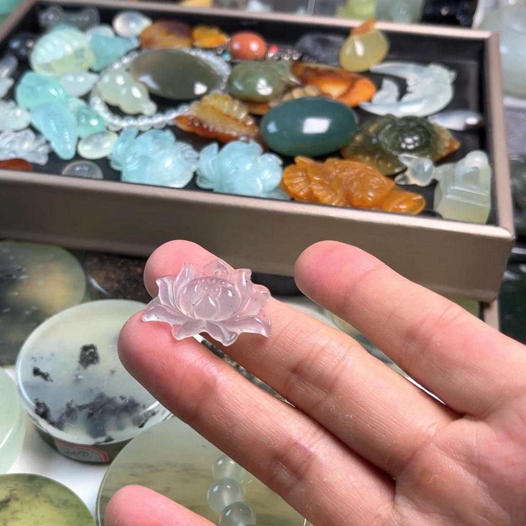 蛇纹石玉未镶嵌原石