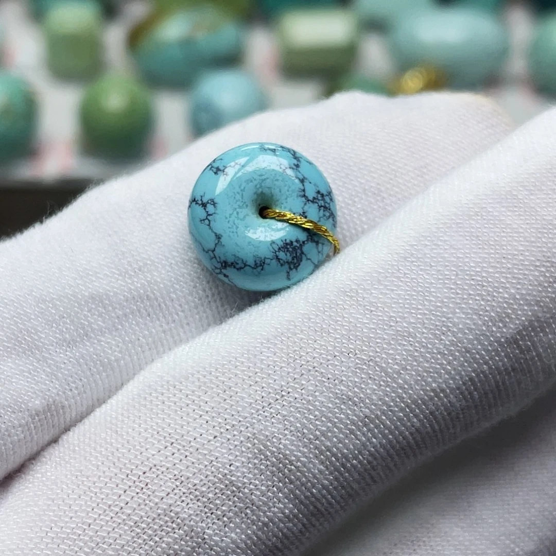 绿松石未镶嵌摆件