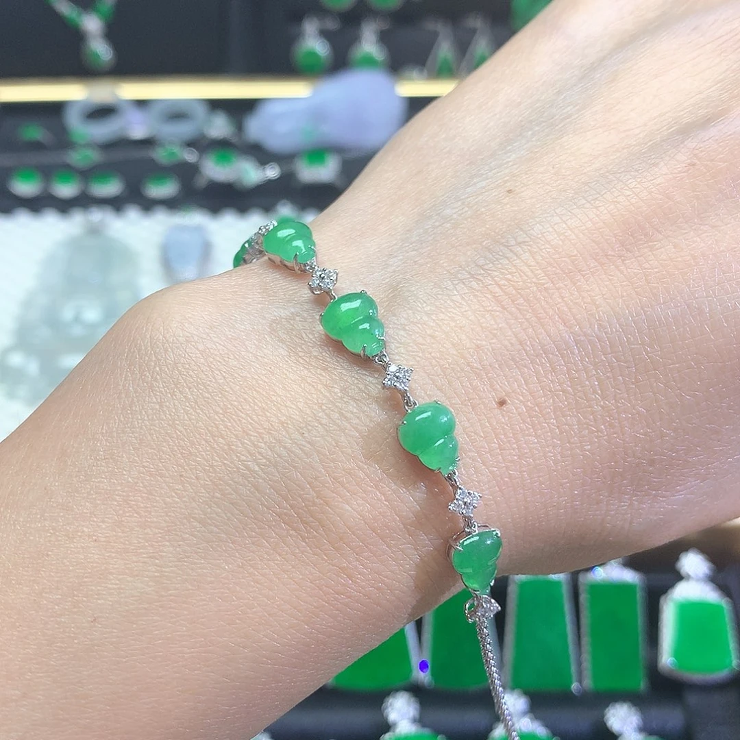 18K金镶嵌手链翡翠手链