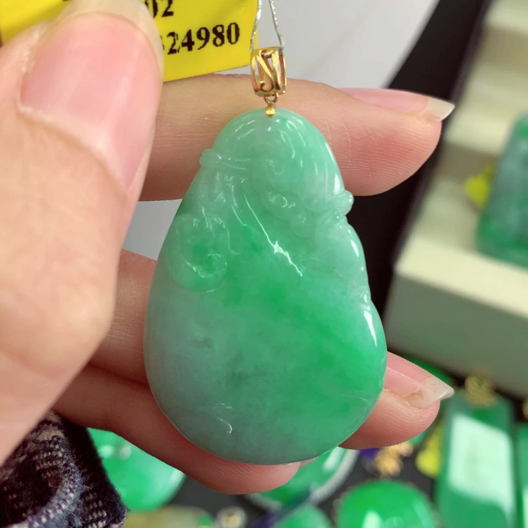 吊坠(不含链)18K金镶嵌翡翠